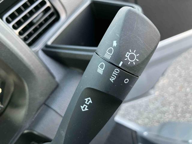 ハイゼットトラックスタンダード 農用スペシャルスマートアシスト・コーナーセンサー・CVT・オートライト・オートハイビーム・LED大型荷台作業灯・AM/FMラジオ・4WD・マニュアルエアコン(千葉県)の中古車