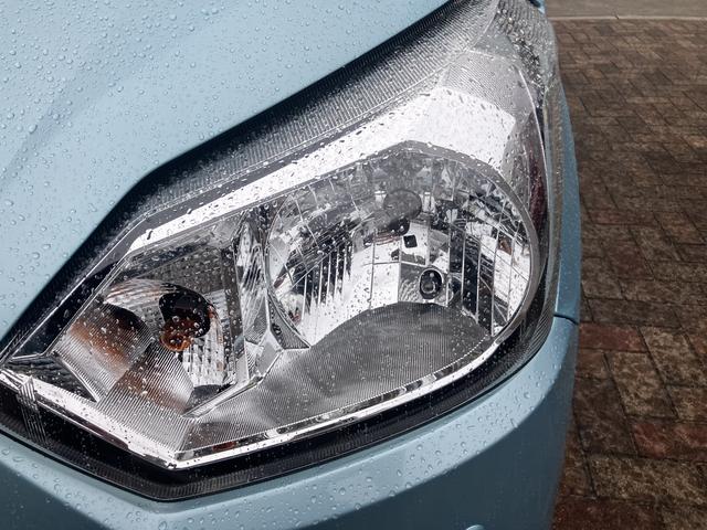 ミライースＬ　ＳＡIII１３インチフルホイールキャップ　マルチリフレクターハロゲンヘッドランプ　可倒式ドアミラー　自発光式デジタルメーターアンバーイルミネーションメーター　マニュアルエアコン（ダイヤル式）　キーレスエントリー（静岡県）の中古車