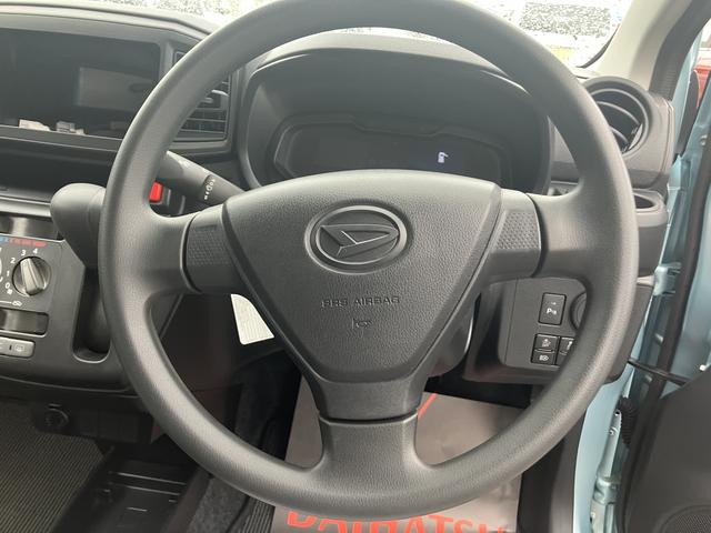 ミライースＬ　ＳＡIII１３インチフルホイールキャップ　マルチリフレクターハロゲンヘッドランプ　可倒式ドアミラー　自発光式デジタルメーターアンバーイルミネーションメーター　マニュアルエアコン（ダイヤル式）　キーレスエントリー（静岡県）の中古車