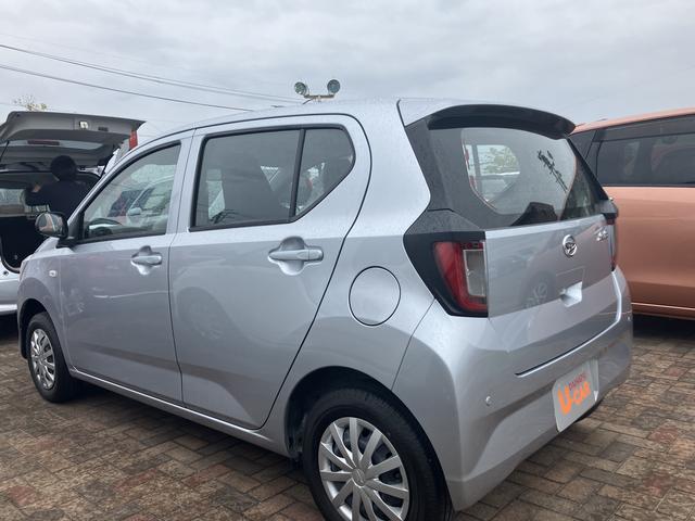 ミライースＬ　ＳＡIII１３インチフルホイールキャップ　マルチリフレクターハロゲンヘッドランプ　可倒式ドアミラー　自発光式デジタルメーターアンバーイルミネーションメーター　マニュアルエアコン（ダイヤル式）　キーレスエントリー（静岡県）の中古車