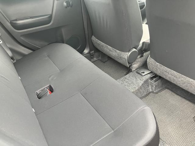ミライースＬ　ＳＡIII１３インチフルホイールキャップ　マルチリフレクターハロゲンヘッドランプ　可倒式ドアミラー　自発光式デジタルメーターアンバーイルミネーションメーター　マニュアルエアコン（ダイヤル式）　キーレスエントリー（静岡県）の中古車