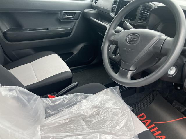 ミライースＬ　ＳＡIII１３インチフルホイールキャップ　マルチリフレクターハロゲンヘッドランプ　可倒式ドアミラー　自発光式デジタルメーターアンバーイルミネーションメーター　マニュアルエアコン（ダイヤル式）　キーレスエントリー（静岡県）の中古車