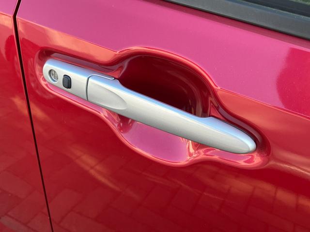 ミライースＧ　ＳＡIII１４インチアルミホイール　ＬＥＤヘッドランプ　オート格納式カラードドアミラー　自発光式デジタルメーターブルーイルミネーションメーター　オートエアコン（プッシュ式）　キーフリーシステム（静岡県）の中古車