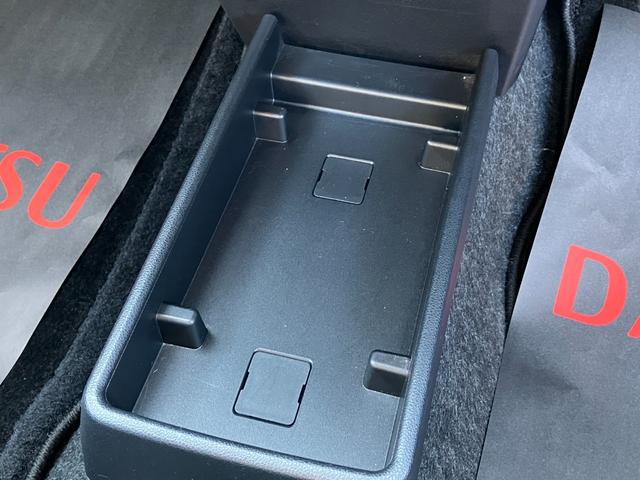 ミライースＧ　ＳＡIII１４インチアルミホイール　ＬＥＤヘッドランプ　オート格納式カラードドアミラー　自発光式デジタルメーターブルーイルミネーションメーター　オートエアコン（プッシュ式）　キーフリーシステム（静岡県）の中古車