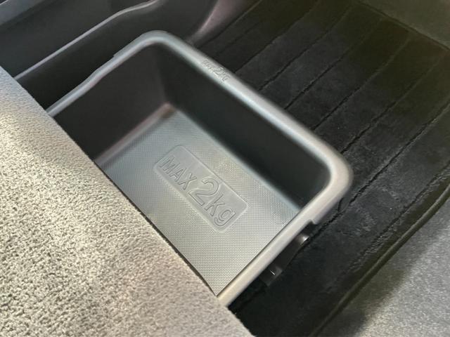 ムーヴキャンバスＧブラックインテリアリミテッド　ＳＡIII１４インチフルホイールキャップ　ＬＥＤヘッドランプ　キーフリーシステム　両側パワースライドドア　オートエアコン（プッシュ式）　オートライト　置きラクボックス（静岡県）の中古車