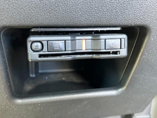 ムーヴキャンバスＧメイクアップＶＳ　ＳＡIII１４インチフルホイールキャップ　ＬＥＤヘッドランプ　キーフリーシステム　両側パワースライドドア　オートエアコン（プッシュ式）　オートライト　置きラクボックス（静岡県）の中古車