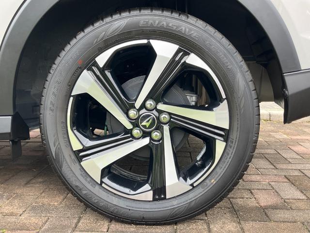 ロッキープレミアムＧ　ＨＥＶ１７インチアルミホイール　ＵＶＩＲカット遮音ガラス　フルＬＥＤヘッドランプ　キーフリーシステム　革巻きステアリングホイール　本革シフトノブ　アクティブマルチインフォメーションメーター（静岡県）の中古車