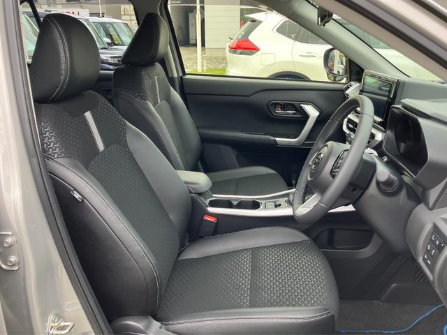 ロッキープレミアムＧ　ＨＥＶ１７インチアルミホイール　ＵＶＩＲカット遮音ガラス　フルＬＥＤヘッドランプ　キーフリーシステム　革巻きステアリングホイール　本革シフトノブ　アクティブマルチインフォメーションメーター（静岡県）の中古車