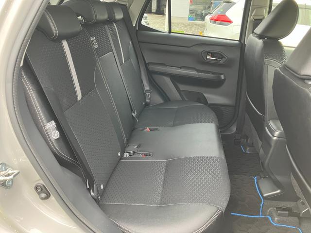 ロッキープレミアムＧ　ＨＥＶ１７インチアルミホイール　ＵＶＩＲカット遮音ガラス　フルＬＥＤヘッドランプ　キーフリーシステム　革巻きステアリングホイール　本革シフトノブ　アクティブマルチインフォメーションメーター（静岡県）の中古車