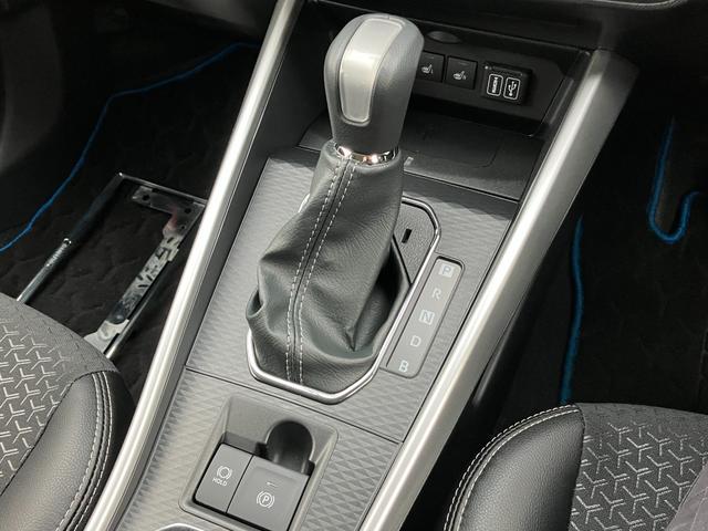 ロッキープレミアムＧ　ＨＥＶ１７インチアルミホイール　ＵＶＩＲカット遮音ガラス　フルＬＥＤヘッドランプ　キーフリーシステム　革巻きステアリングホイール　本革シフトノブ　アクティブマルチインフォメーションメーター（静岡県）の中古車