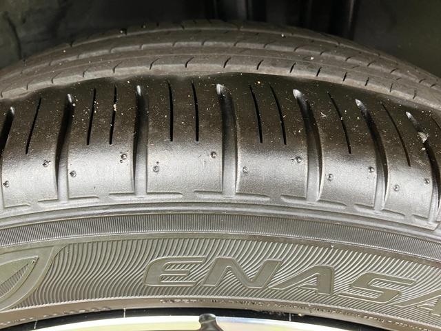 ロッキープレミアムＧ　ＨＥＶ１７インチアルミホイール　ＵＶＩＲカット遮音ガラス　フルＬＥＤヘッドランプ　キーフリーシステム　革巻きステアリングホイール　本革シフトノブ　アクティブマルチインフォメーションメーター（静岡県）の中古車