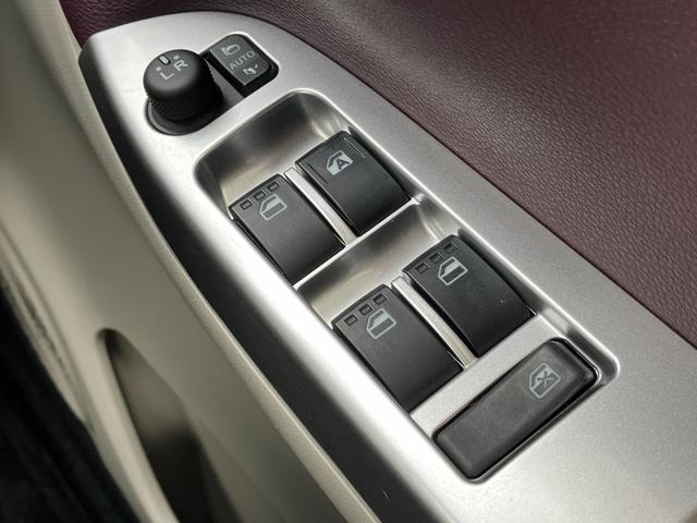 キャストスタイルG VS SAIIIシートヒーター ウレタンステアリングホイール 15インチアルミホイール BiAngleLEDヘッドランプ LEDフォグランプ LEDフロントパーソナルランプ LEDルームランプ(静岡県)の中古車