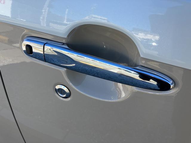 ムーヴキャンバスGメイクアップVS SAIII14インチフルホイールキャップ LEDヘッドランプ キーフリーシステム 両側パワースライドドア オートエアコン(プッシュ式) オートライト 置きラクボックス(静岡県)の中古車