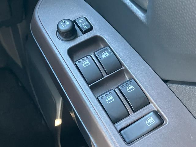 トールXキーフリーシステム プッシュボタンスタート 片側電動スライドドア パワーウィンドウ 電動格納ドアミラー マニュアルエアコン(ダイヤル式)(静岡県)の中古車