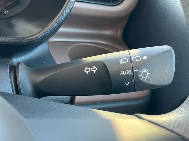 ムーヴキャンバスセオリーX14インチフルホイールキャップ キーフリーシステム プッシュボタンスタート UVカットガラス 両側パワースライドドア ハロゲンヘッドライト ラゲージアンダーボックス(静岡県)の中古車