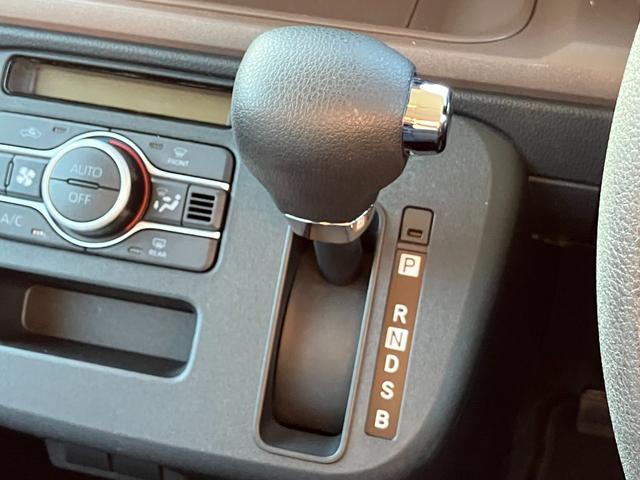 ムーヴキャンバスセオリーX14インチフルホイールキャップ キーフリーシステム プッシュボタンスタート UVカットガラス 両側パワースライドドア ハロゲンヘッドライト ラゲージアンダーボックス(静岡県)の中古車