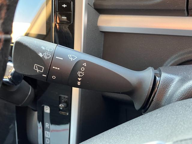 タントＸ　ＶＳ　ＳＡIIIキーフリーシステム　パワースライドドア（左側）　オートエアコン（プッシュ式）　オートライト　ハロゲンヘッドランプ　マルチインフォメーションディスプレイ（静岡県）の中古車