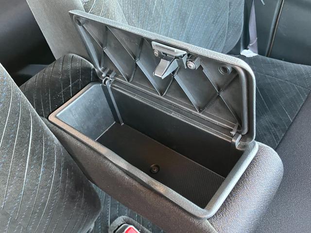 タントＸ　ＶＳ　ＳＡIIIキーフリーシステム　パワースライドドア（左側）　オートエアコン（プッシュ式）　オートライト　ハロゲンヘッドランプ　マルチインフォメーションディスプレイ（静岡県）の中古車