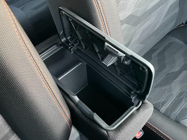 タフトＧ１５インチアルミホイール　オートレベリング機能付フルＬＥＤヘッドランプ　ＬＥＤフォグランプ　本革巻ステアリングホイール　本革巻インパネセンターシフト　ＴＦＴカラーマルチインフォメーションディスプレイ（静岡県）の中古車