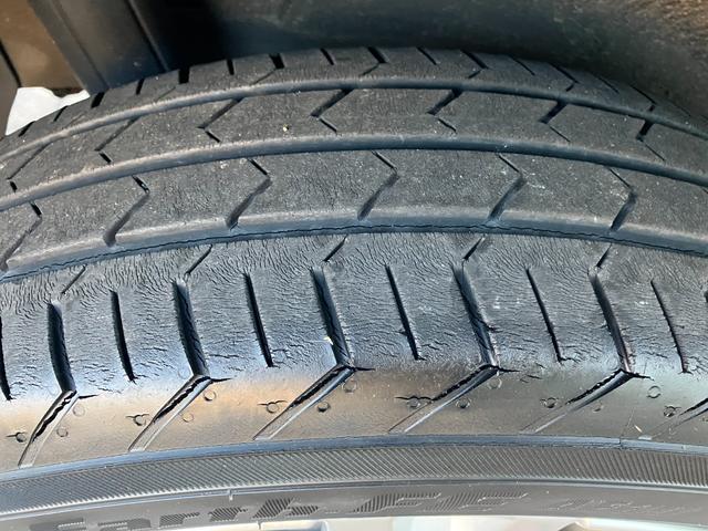 タフトＧ１５インチアルミホイール　オートレベリング機能付フルＬＥＤヘッドランプ　ＬＥＤフォグランプ　本革巻ステアリングホイール　本革巻インパネセンターシフト　ＴＦＴカラーマルチインフォメーションディスプレイ（静岡県）の中古車