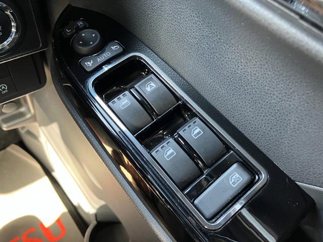 タントカスタムＲＳ１５インチアルミホイール　キーフリーシステム　プッシュボタンスタート　オートエアコン（プッシュ式）　フルＬＥＤヘッドランプ　オート格納式カラードドアミラー　本革巻ステアリングホイール（静岡県）の中古車