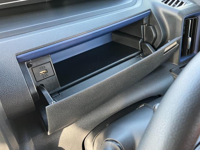 タントカスタムＲＳ１５インチアルミホイール　キーフリーシステム　プッシュボタンスタート　オートエアコン（プッシュ式）　フルＬＥＤヘッドランプ　オート格納式カラードドアミラー　本革巻ステアリングホイール（静岡県）の中古車