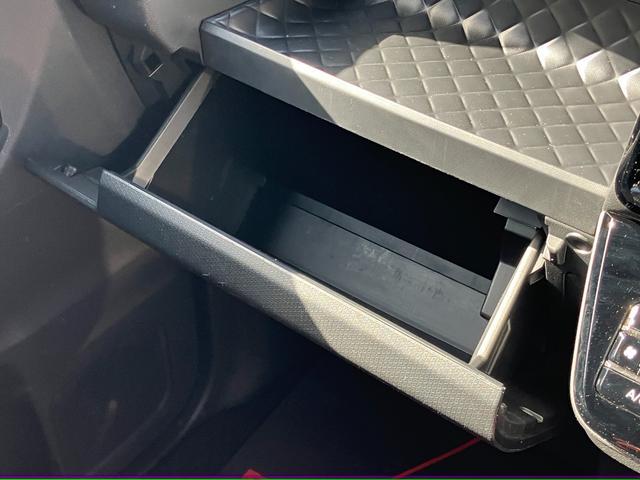 タントカスタムＲＳ１５インチアルミホイール　キーフリーシステム　プッシュボタンスタート　オートエアコン（プッシュ式）　フルＬＥＤヘッドランプ　オート格納式カラードドアミラー　本革巻ステアリングホイール（静岡県）の中古車