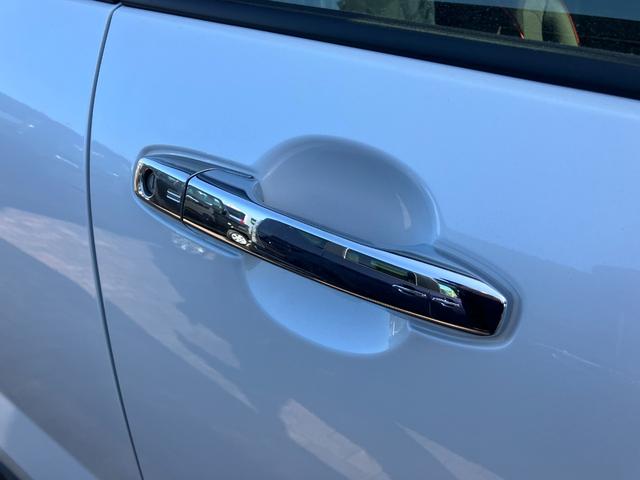 ロッキーＧ１７インチアルミホイール　ＵＶＩＲカット遮音ガラス　フルＬＥＤヘッドランプ　運転席・助手席シートヒーター　ウレタンステアリングホイール　本革シフトノブ　アクティブマルチインフォメーションメーター（静岡県）の中古車