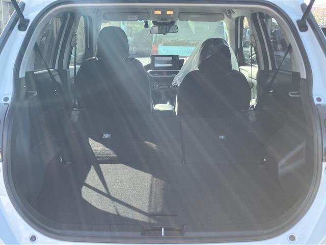 ロッキーＧ１７インチアルミホイール　ＵＶＩＲカット遮音ガラス　フルＬＥＤヘッドランプ　運転席・助手席シートヒーター　ウレタンステアリングホイール　本革シフトノブ　アクティブマルチインフォメーションメーター（静岡県）の中古車