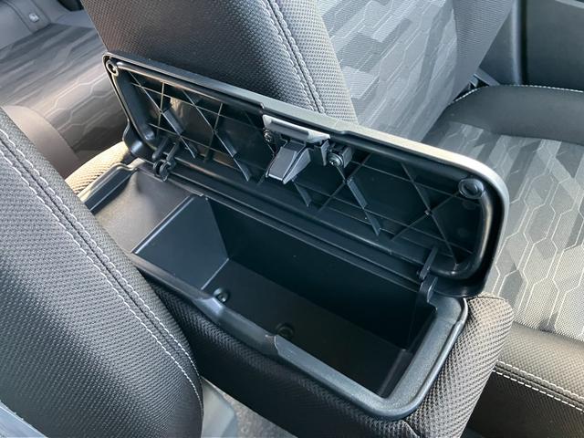 タフトＧ　クロムベンチャーメッキドアアウターハンドル　１５インチアルミホイール　オートレベリング機能付フルＬＥＤヘッドランプ　ＬＥＤフォグランプ　本革巻ステアリングホイール　本革巻インパネセンターシフト（静岡県）の中古車