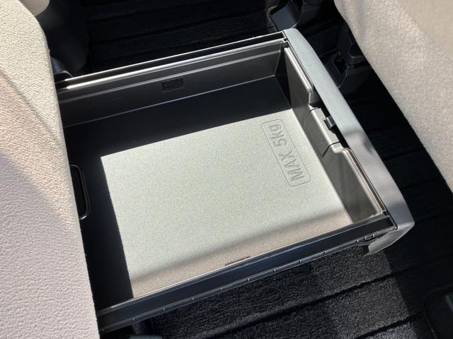 ムーヴキャンバスGメイクアップVS SAIII14インチフルホイールキャップ LEDヘッドランプ キーフリーシステム 両側パワースライドドア オートエアコン(プッシュ式) オートライト 置きラクボックス(静岡県)の中古車