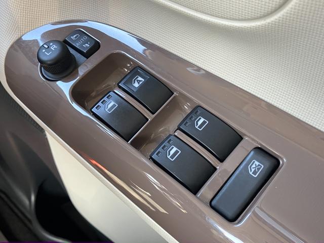 ムーヴキャンバスGメイクアップVS SAIII14インチフルホイールキャップ LEDヘッドランプ キーフリーシステム 両側パワースライドドア オートエアコン(プッシュ式) オートライト 置きラクボックス(静岡県)の中古車