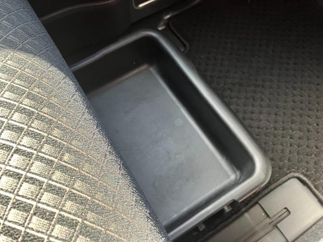 タントカスタムＲＳスタイルセレクション１５インチアルミホイール　キーフリーシステム　プッシュボタンスタート　オートエアコン（プッシュ式）　フルＬＥＤヘッドランプ　オート格納式カラードドアミラー　本革巻ステアリングホイール（静岡県）の中古車