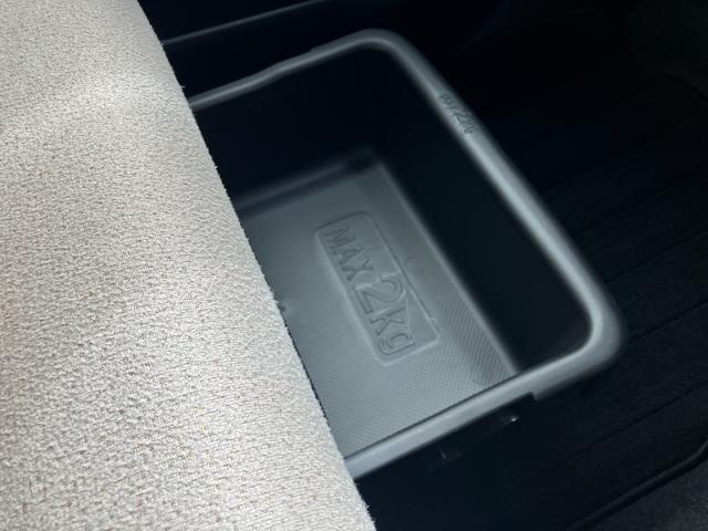 ムーヴキャンバスＧメイクアップリミテッド　ＳＡIII１４インチフルホイールキャップ　ＬＥＤヘッドランプ　キーフリーシステム　両側パワースライドドア　オートエアコン（プッシュ式）　オートライト　置きラクボックス（静岡県）の中古車