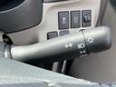 １４インチアルミホイール　ＬＥＤヘッドランプ　オート格納式カラードドアミラー　自発光式デジタルメーターブルー　オートエアコン（プッシュ式）　キーフリーシステム（静岡県）の中古車