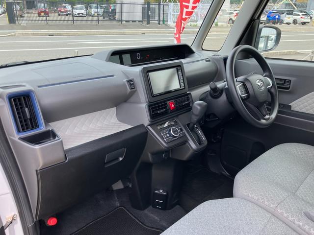 タントＸセレクション３６０度スーパーＵＶＩＲカットガラス　格納式シートバックテーブル　シートバックポケット　運転席シートリフター　チルトステアリング　シートヒーター　リヤヒーターダクト（静岡県）の中古車