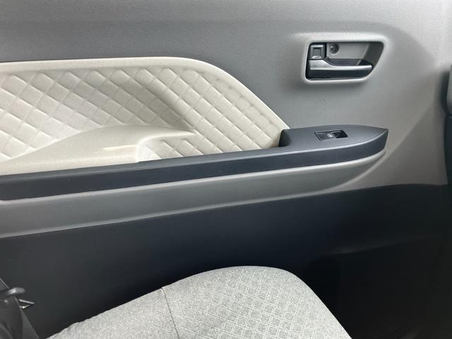 タントＸセレクション３６０度スーパーＵＶＩＲカットガラス　格納式シートバックテーブル　シートバックポケット　運転席シートリフター　チルトステアリング　シートヒーター　リヤヒーターダクト（静岡県）の中古車