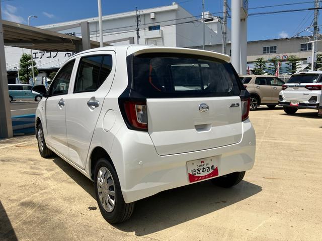 ミライースＬ　ＳＡIII１３インチフルホイールキャップ　マルチリフレクターハロゲンヘッドランプ　可倒式ドアミラー　自発光式デジタルメーターアンバーイルミネーションメーター　マニュアルエアコン（ダイヤル式）　キーレスエントリー（静岡県）の中古車