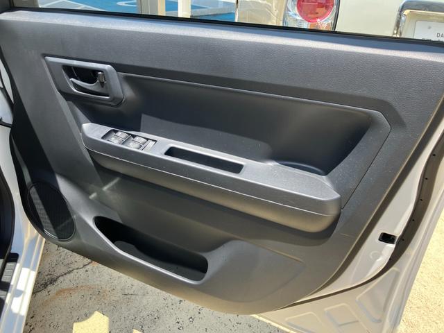 ミライースＬ　ＳＡIII１３インチフルホイールキャップ　マルチリフレクターハロゲンヘッドランプ　可倒式ドアミラー　自発光式デジタルメーターアンバーイルミネーションメーター　マニュアルエアコン（ダイヤル式）　キーレスエントリー（静岡県）の中古車