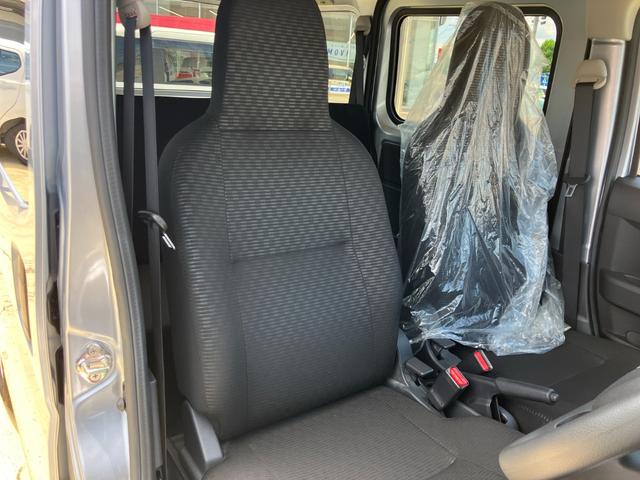 ハイゼットカーゴＤＸＣＶＴ　撥水フルファブリックシート表皮　オーバーヘッドシェルフ　アッパートレイ　キーレスエントリー　ユースフルナット（３１ヶ所）（静岡県）の中古車