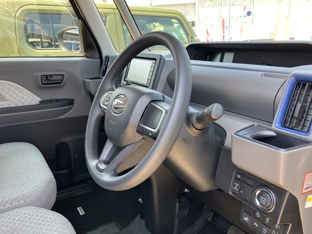 タントＸセレクション３６０度スーパーＵＶＩＲカットガラス　格納式シートバックテーブル　シートバックポケット　運転席シートリフター　チルトステアリング　シートヒーター　リヤヒーターダクト（静岡県）の中古車
