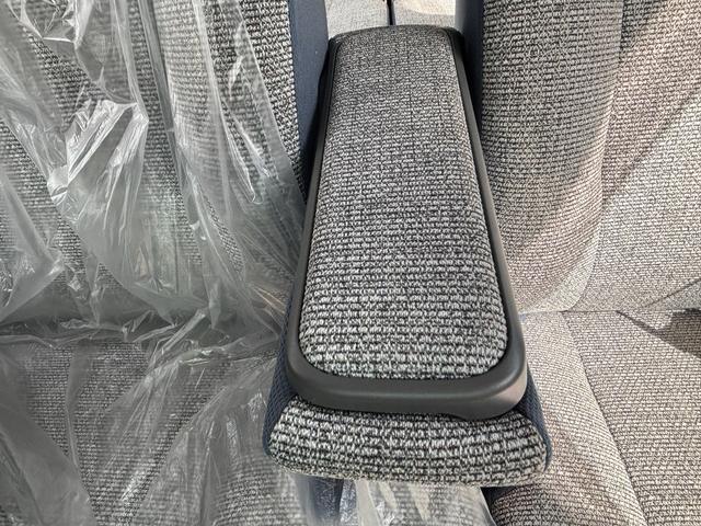 ムーヴキャンバスストライプスＸ１４インチフルホイールキャップ　キーフリーシステム　プッシュボタンスタート　ＵＶカットガラス　両側パワースライドドア　ハロゲンヘッドライト　ラゲージアンダーボックス（静岡県）の中古車