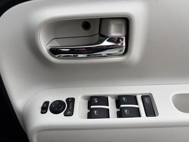 ムーヴキャンバスストライプスＧ１４インチフルホイールキャップ　ＬＥＤヘッドランプ　ＬＥＤフォグランプ　ホっとカップホルダー　両側パワースライドドア　キーフリーシステム　プッシュボタンスタート　ＵＶカットガラス（静岡県）の中古車