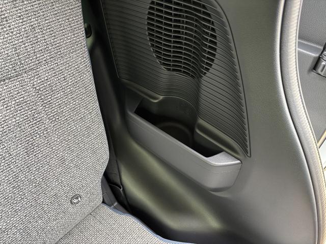 ムーヴキャンバスストライプスＧ１４インチフルホイールキャップ　ＬＥＤヘッドランプ　ＬＥＤフォグランプ　ホっとカップホルダー　両側パワースライドドア　キーフリーシステム　プッシュボタンスタート　ＵＶカットガラス（静岡県）の中古車