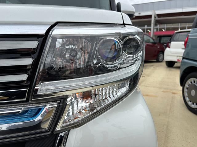 タントカスタムRS トップエディションVS SAIII15インチアルミホイール 大型エアロバンパー LEDヘッドランプ オート格納式カラードドアミラー 本革巻ステアリングホイール 両側パワースライドドア(静岡県)の中古車