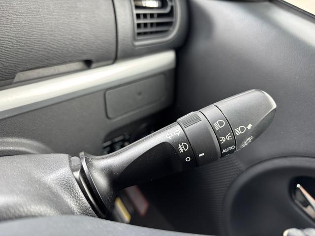 タントカスタムRS トップエディションVS SAIII15インチアルミホイール 大型エアロバンパー LEDヘッドランプ オート格納式カラードドアミラー 本革巻ステアリングホイール 両側パワースライドドア(静岡県)の中古車