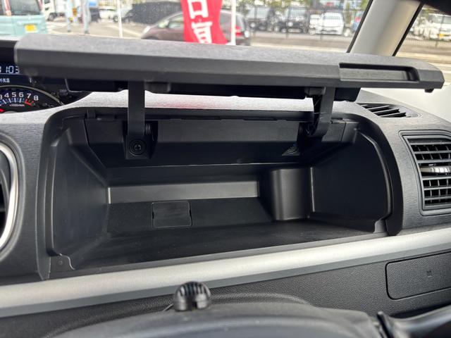 タントカスタムRS トップエディションVS SAIII15インチアルミホイール 大型エアロバンパー LEDヘッドランプ オート格納式カラードドアミラー 本革巻ステアリングホイール 両側パワースライドドア(静岡県)の中古車