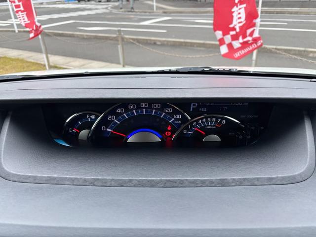 タントカスタムRS トップエディションVS SAIII15インチアルミホイール 大型エアロバンパー LEDヘッドランプ オート格納式カラードドアミラー 本革巻ステアリングホイール 両側パワースライドドア(静岡県)の中古車