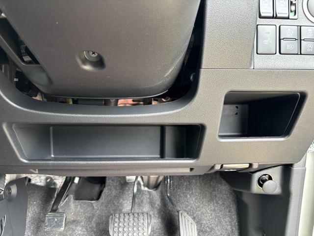 タントカスタムRS トップエディションVS SAIII15インチアルミホイール 大型エアロバンパー LEDヘッドランプ オート格納式カラードドアミラー 本革巻ステアリングホイール 両側パワースライドドア(静岡県)の中古車