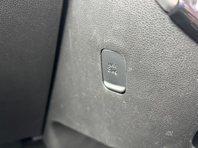 タントカスタムRS トップエディションVS SAIII15インチアルミホイール 大型エアロバンパー LEDヘッドランプ オート格納式カラードドアミラー 本革巻ステアリングホイール 両側パワースライドドア(静岡県)の中古車